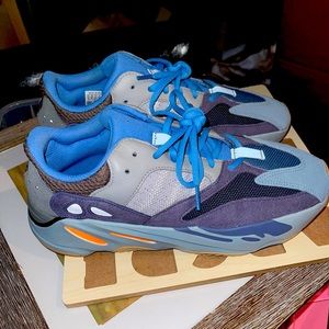 Adidas Yeezy Boost 700, Sz 11 like New